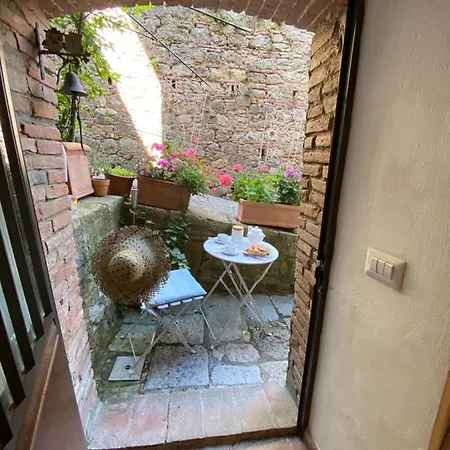 La Casetta Del Frontone Appartement